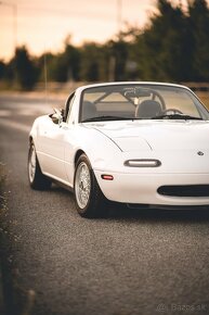 Mazda Miata MX-5 NA 1990 (hardtop + kopec dielov) - 7