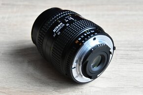 Nikon AF 28-70 f/3.5-4.5D pre SLR a DSLR - 7