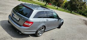 Mercedes Benz C63 AMG T - 7