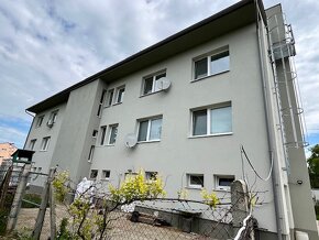 2-izb.byt s garážou, 2 loggiami, záhradka, obec Čeladice - 7