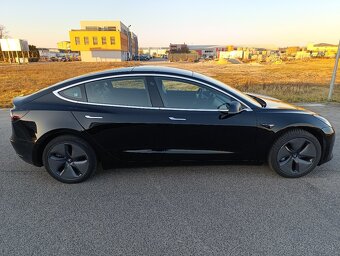 Tesla 3 SR+ - 7