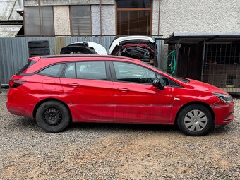 Opel Astra Sports Tourer 1.4i 2018 50000km PLNE POJAZDNÉ - 7