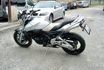 Suzuki Gsr 600 - 7