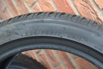 225/45 R17 Zimne pneumatiky Bridgestone Blizzak LM005 - 7