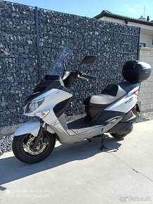 skúter SYM 125 JOYRIDE 2019, 2700km, odpočet DPH, ako nový - 7