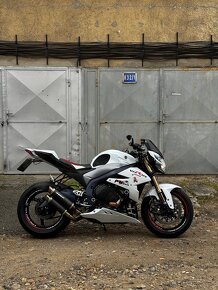 Suzuki Virus 1000 (GSXR 1000 L1) - 7