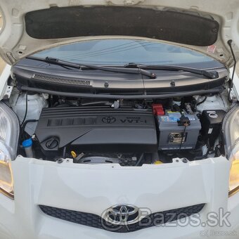 Toyota Yaris 1,3 benzin 74kw - 7