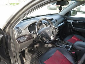 KIA SORENTO 2.2 CRDi 4x4 - 7