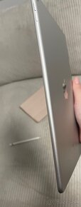 iPad Air 3. generácia (2019) 64gb strieborný - 7