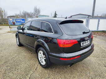 Audi Q7 - 7