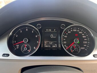 Volkswagen Passat Variant 3.2 Fsi R line - 7