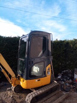 minibager Komatsu PC18 mr - 7