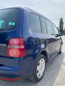 Volkswagen Touran 2.0 TDi 103 kw - 7