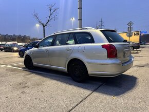 Toyota Avensis combi 1,8 Benzin - 7