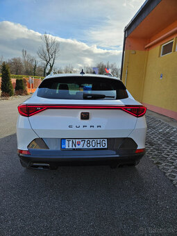 CUPRA FORMENTOR 1.5 TSI 150k DSG v nadupanej výbave - 7