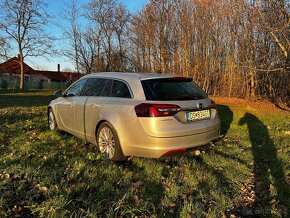 Opel Insignia 2.0 CDTI - 7