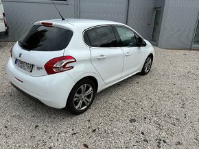 Peugeot 208 1.6 e-HDi Allure automat 6st - 7