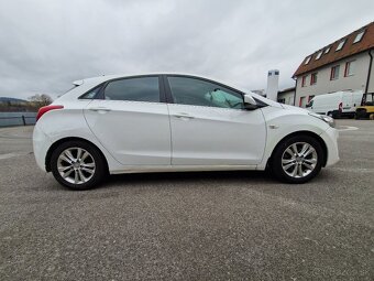 Hyundai i30 1.6crdi - 7