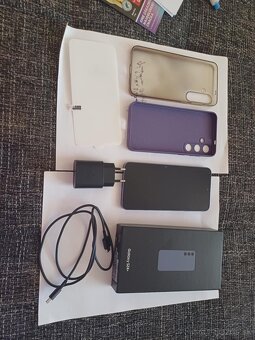 Predám Samsung Galaxi S24 plus violet 512 gb - 7