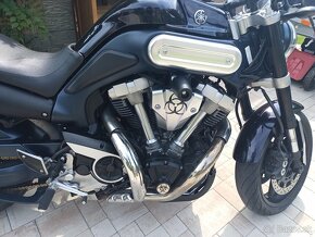 Yamaha MT01 - 7