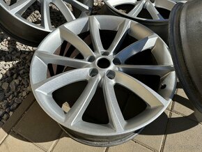 Disky R19 5x108 8,5Jx19CH ET49 - 7