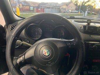 Alfa Romeo 147 1.9 JTD - 7