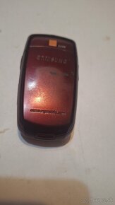 Samsung SGH-Z230 s nabijackou - 7