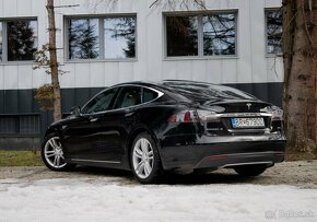 Tesla Model S, 85D - 7