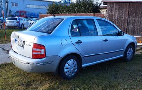 Predam Skodu fabia sedan - 7