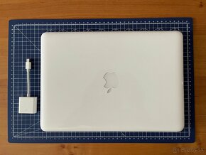 MacBook 13" (Mid-2010) Core 2 Duo - 7