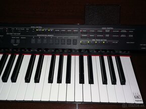 Elektricky klavir Yamaha Clavinova CVP-403 - 7