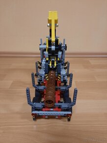 Lego Technic 9397 - Logging Truck - 7