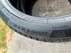 Predám zimne pneu 225/40 R18 - 7