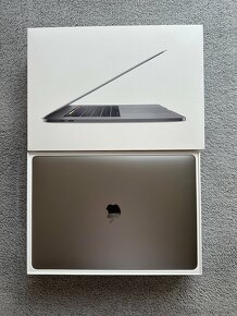 MacBook Pro 2019 15 palcový - 7