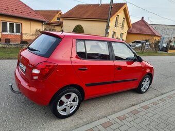 Skoda Fabia 1.2 HTP Benzín Zachovalý Stav ROK 2010 - 7