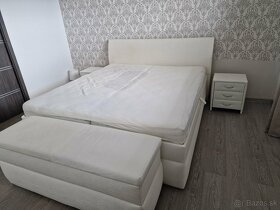 Manželská posteľ +nočné stolíky+lavica - 7