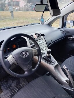 Toyota Auris 2007 šedá metalíza - 7