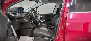 Peugeot 2008 1.2 PureTech Allure, Ultimate Red, Panorama - 7