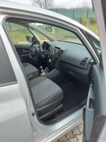 KIA VENGA 1,4 CRDI - 7