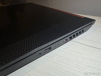 Acer nitro 15 - 7