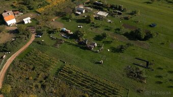 Pozemok 3927 m2 s pekným výhľadom na Skalicu - 7