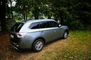 Mitsubishi Outlander 2,2 DiD 4x4 - 7