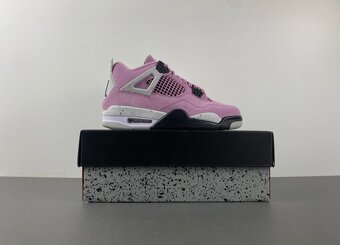 Air Jordan 4 Retro Orchid - 7