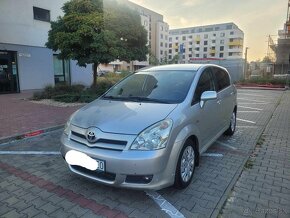 Predam Toyota collora Verso 2.2 diesel kw 100 r.v 2007 surne - 7