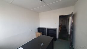 VIVAREAL PRENÁJOM skladových priestorov, výmera , 640 m2  a  - 7