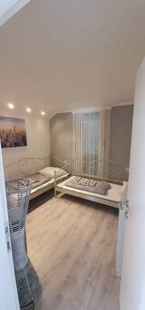 CHORVÁTSKO - Malý dom s dvoma apartmánmi - ostrov VIR - 7