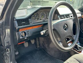 Mercedes W124 - 7