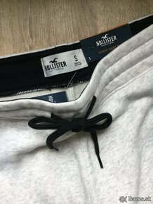 KRAŤASY HOLLISTER off white veľ. S + darček - 7