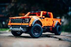 TECHNIC STAVEBNICA FORD RAPTOR F-150 - 7