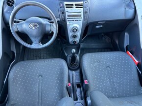 Predám Toyota Yaris 1.3 benzín 64kw - 7